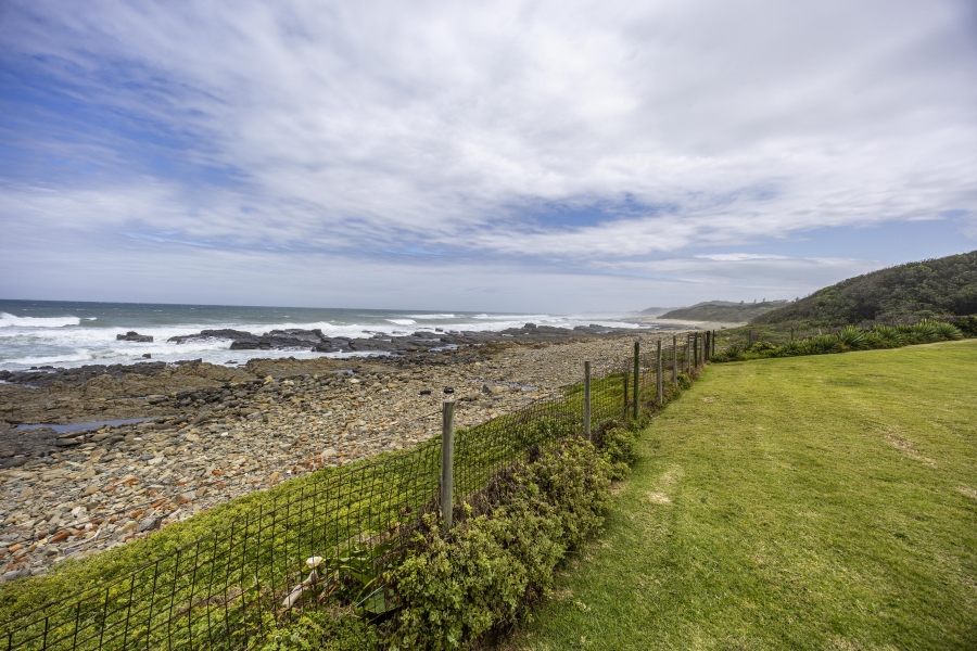 5 Bedroom Property for Sale in Gonubie Eastern Cape